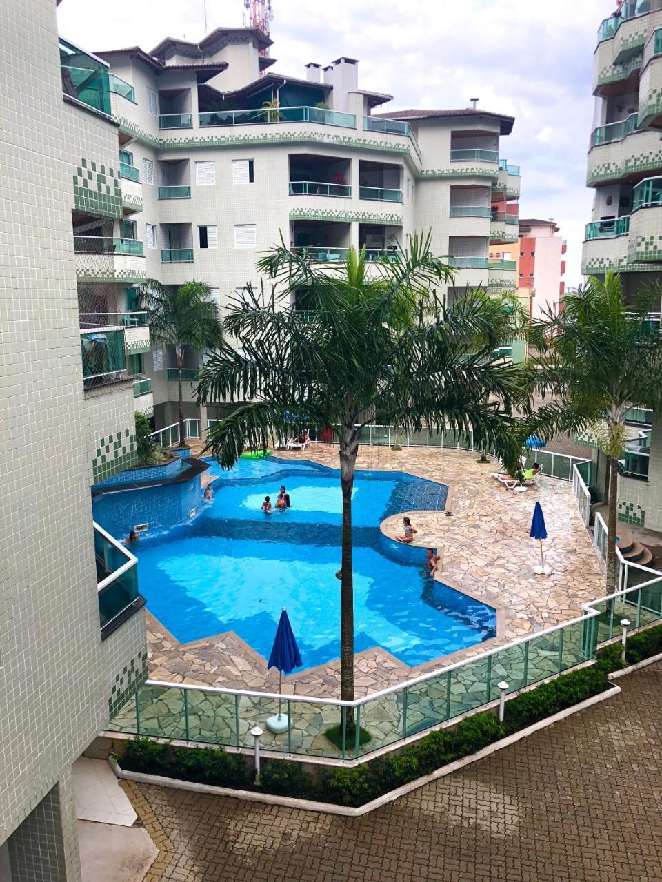 Condominio Grand Beach Ubatuba Esterno foto